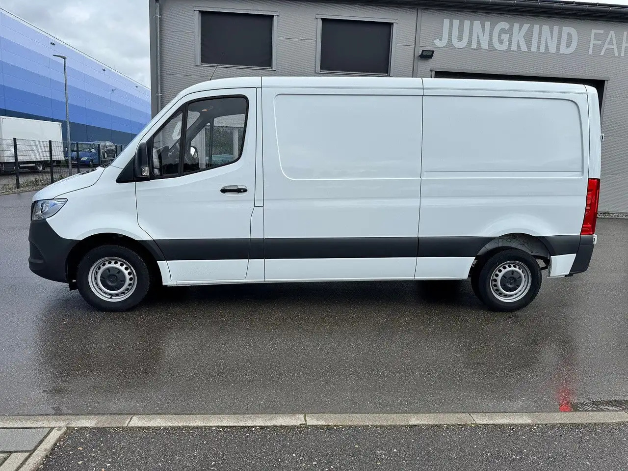 Mercedes-Benz Sprinter 215 CDI Flach Lang Klima FWD - Fourgon utilitaire: photos 3 Mercedes-Benz Sprinter 215 CDI Flach Lang Klima FWD - Fourgon utilitaire: photos 3