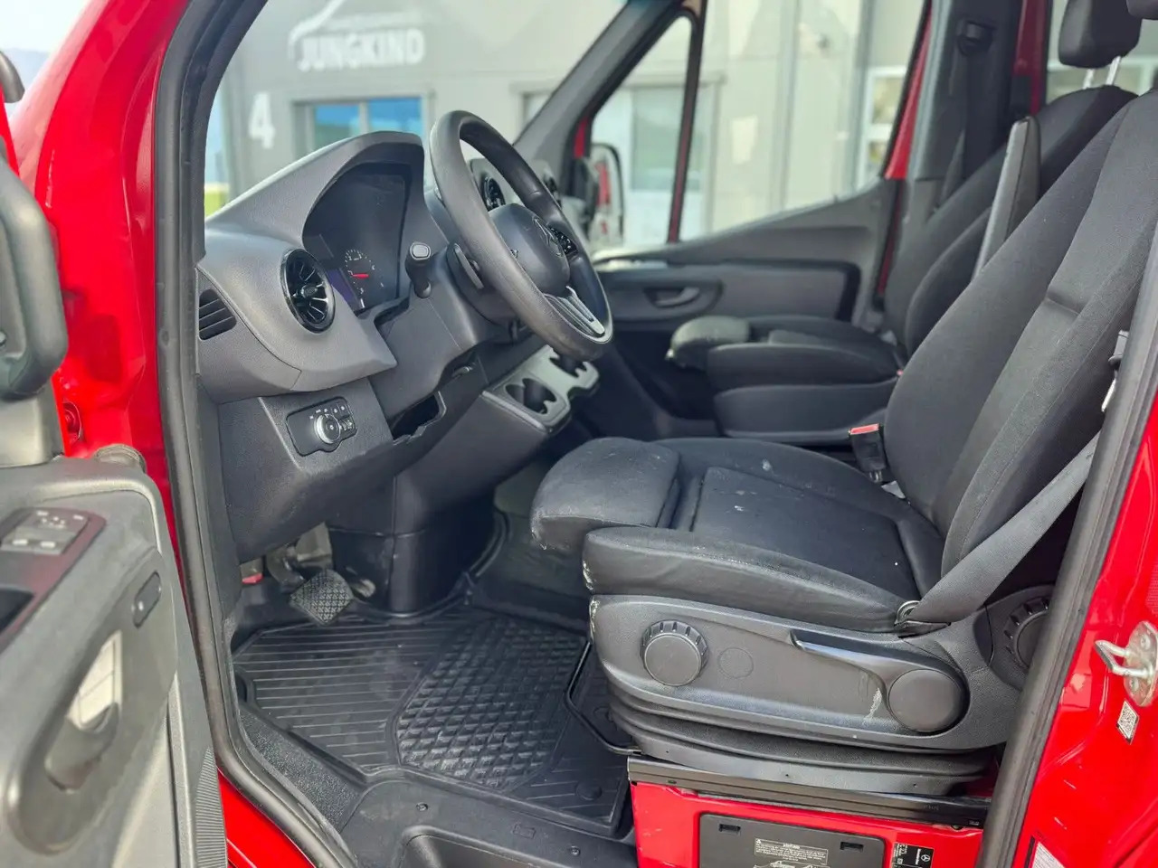 Mercedes-Benz Sprinter 317 CDI Maxi Lang Mixto AHK 3,5t MBUX - Fourgon utilitaire, Utilitaire double cabine: photos 4 Mercedes-Benz Sprinter 317 CDI Maxi Lang Mixto AHK 3,5t MBUX - Fourgon utilitaire, Utilitaire double cabine: photos 4