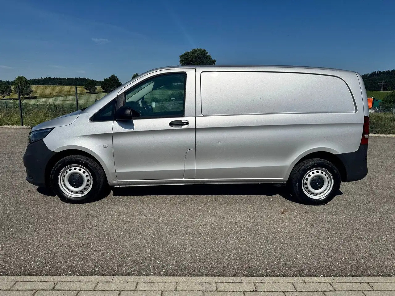 Mercedes-Benz Vito 114 CDI Kompakt Silber Bott - Fourgon utilitaire: photos 3 Mercedes-Benz Vito 114 CDI Kompakt Silber Bott - Fourgon utilitaire: photos 3