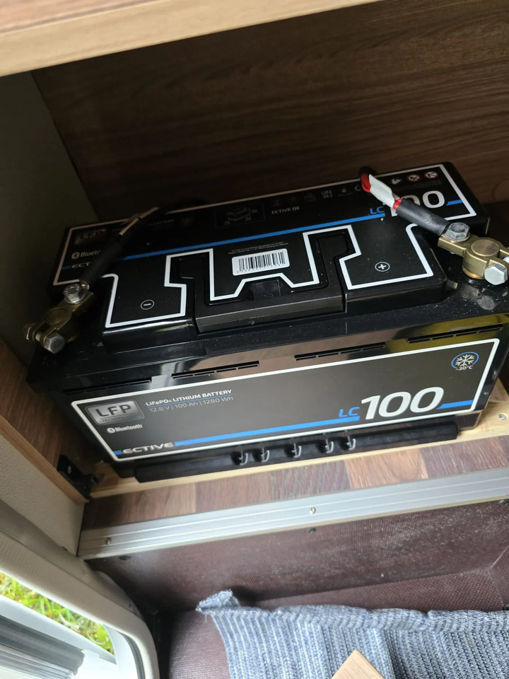 Weinsberg CaraCompact 640 MEG EDITION [PEPPER] Hot Pepper-Paket en leasing occasion Weinsberg CaraCompact 640 MEG EDITION [PEPPER] Hot Pepper-Paket: photos 9