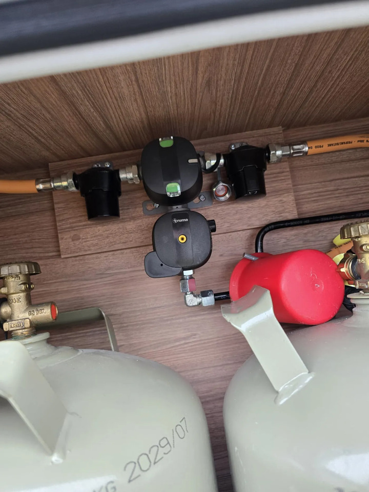 Weinsberg CaraCompact 640 MEG EDITION [PEPPER] Hot Pepper-Paket en leasing occasion Weinsberg CaraCompact 640 MEG EDITION [PEPPER] Hot Pepper-Paket: photos 13