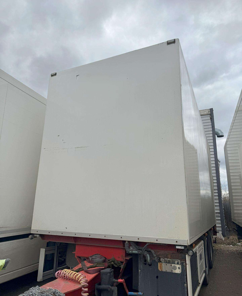 HFR BUSSBYGG KK18 - Semi-remorque frigorifique: photos 1 HFR BUSSBYGG KK18 - Semi-remorque frigorifique: photos 1