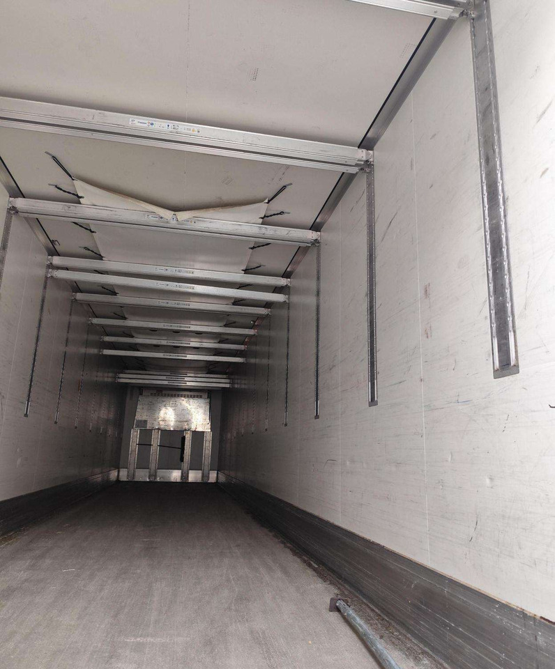 Krone CARRIER VECTOR 1550 - Semi-remorque frigorifique: photos 3 Krone CARRIER VECTOR 1550 - Semi-remorque frigorifique: photos 3