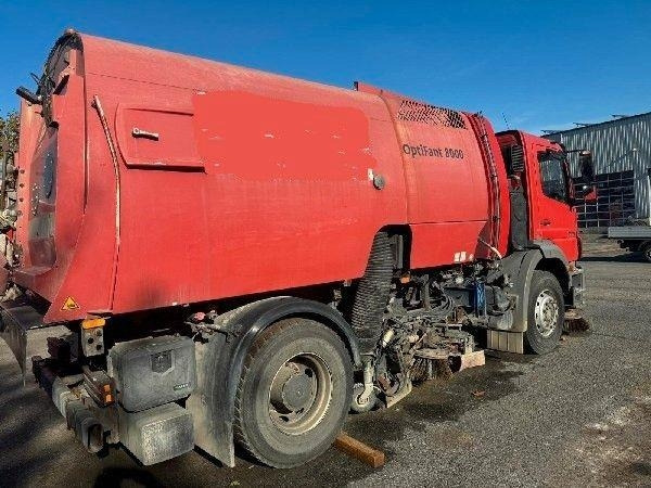 Mercedes-Benz 1829 L - Balayeuse de voirie: photos 3 Mercedes-Benz 1829 L - Balayeuse de voirie: photos 3