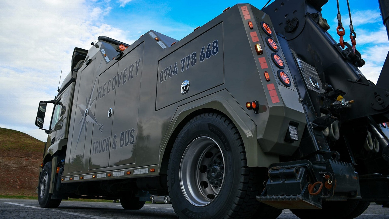 MERCEDES-BENZ Actros 1836 - Camion porte-voitures: photos 3 MERCEDES-BENZ Actros 1836 - Camion porte-voitures: photos 3