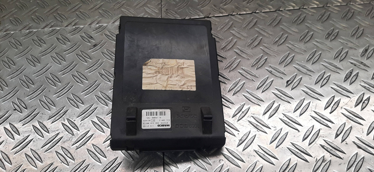 Gebrauchtes MAN, WABCO Steuergerät, Artikel - Nr. : 81.25806 - 7051 - Bloc de gestion pour Camion: photos 1 Gebrauchtes MAN, WABCO Steuergerät, Artikel - Nr. : 81.25806 - 7051 - Bloc de gestion pour Camion: photos 1