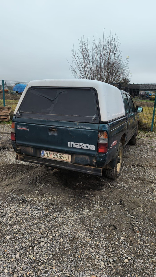 Mazda B-2500 1 - Voiture: photos 2 Mazda B-2500 1 - Voiture: photos 2