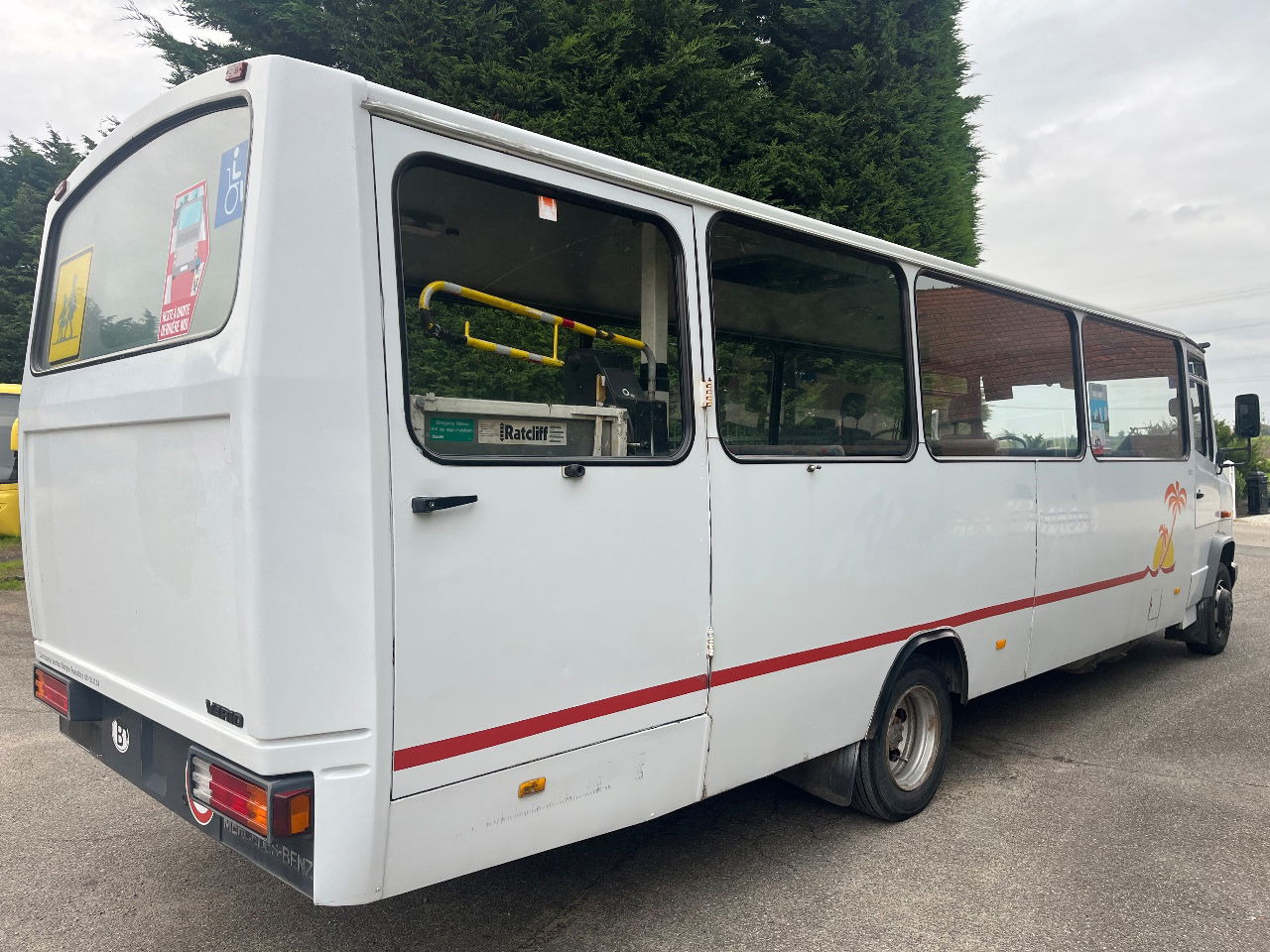 Mercedes-Benz Vario 814 Retarder - Bus interurbain: photos 2 Mercedes-Benz Vario 814 Retarder - Bus interurbain: photos 2