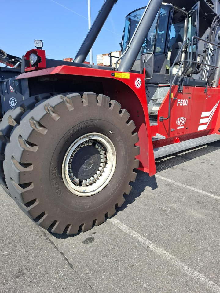 CVS FERRARi F500 RS3 - Reach stacker: photos 4 CVS FERRARi F500 RS3 - Reach stacker: photos 4