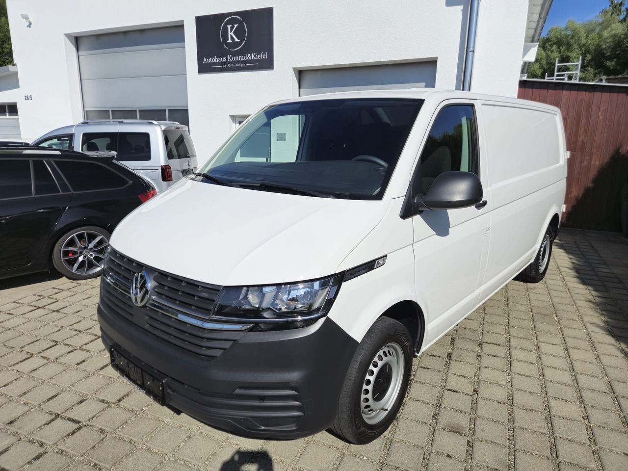 VOLKSWAGEN T6.1 Transporter Kasten lang FWD - Fourgon utilitaire: photos 1 VOLKSWAGEN T6.1 Transporter Kasten lang FWD - Fourgon utilitaire: photos 1