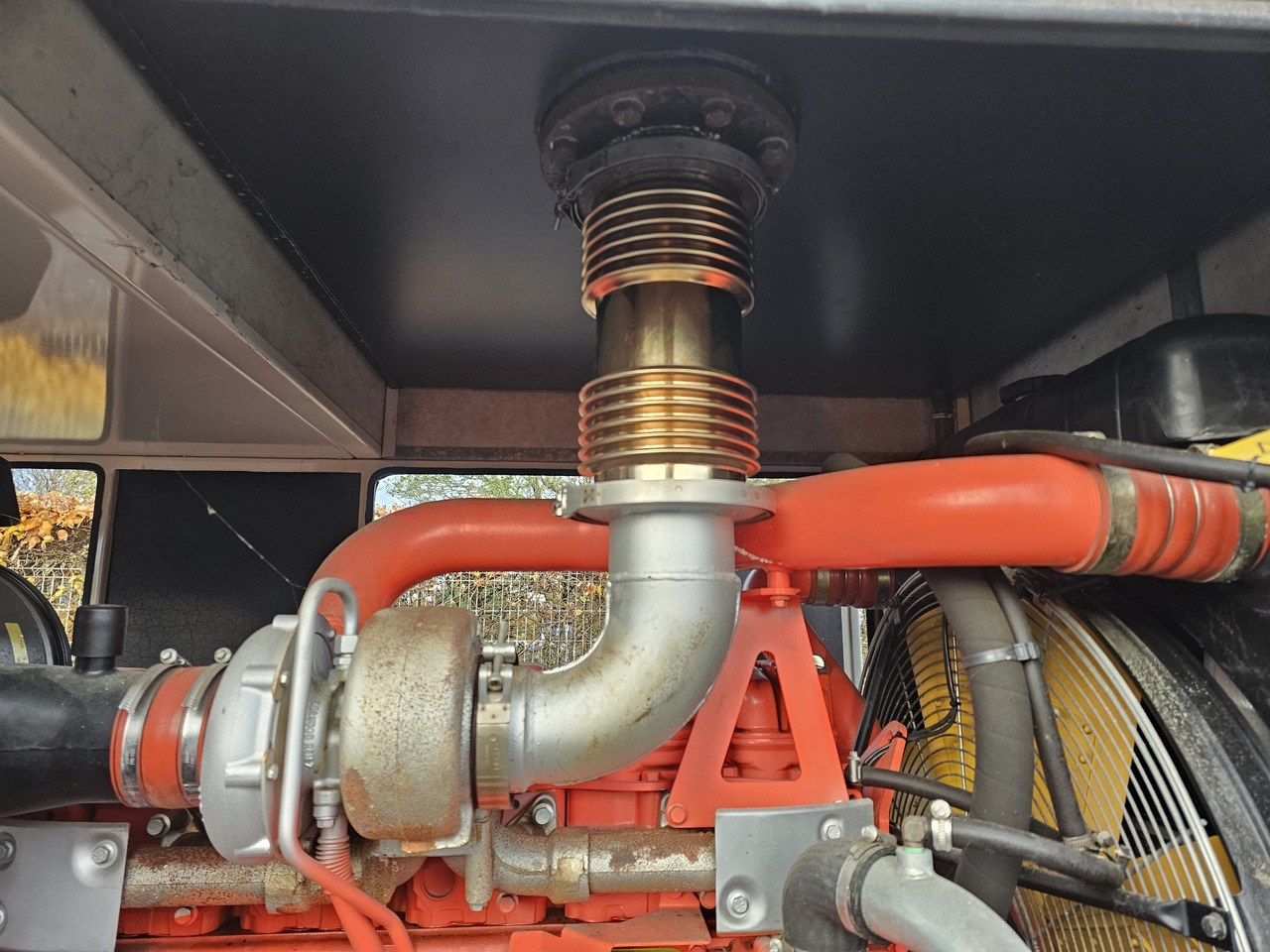 SCANIA 400KVA - Groupe électrogène: photos 3 SCANIA 400KVA - Groupe électrogène: photos 3