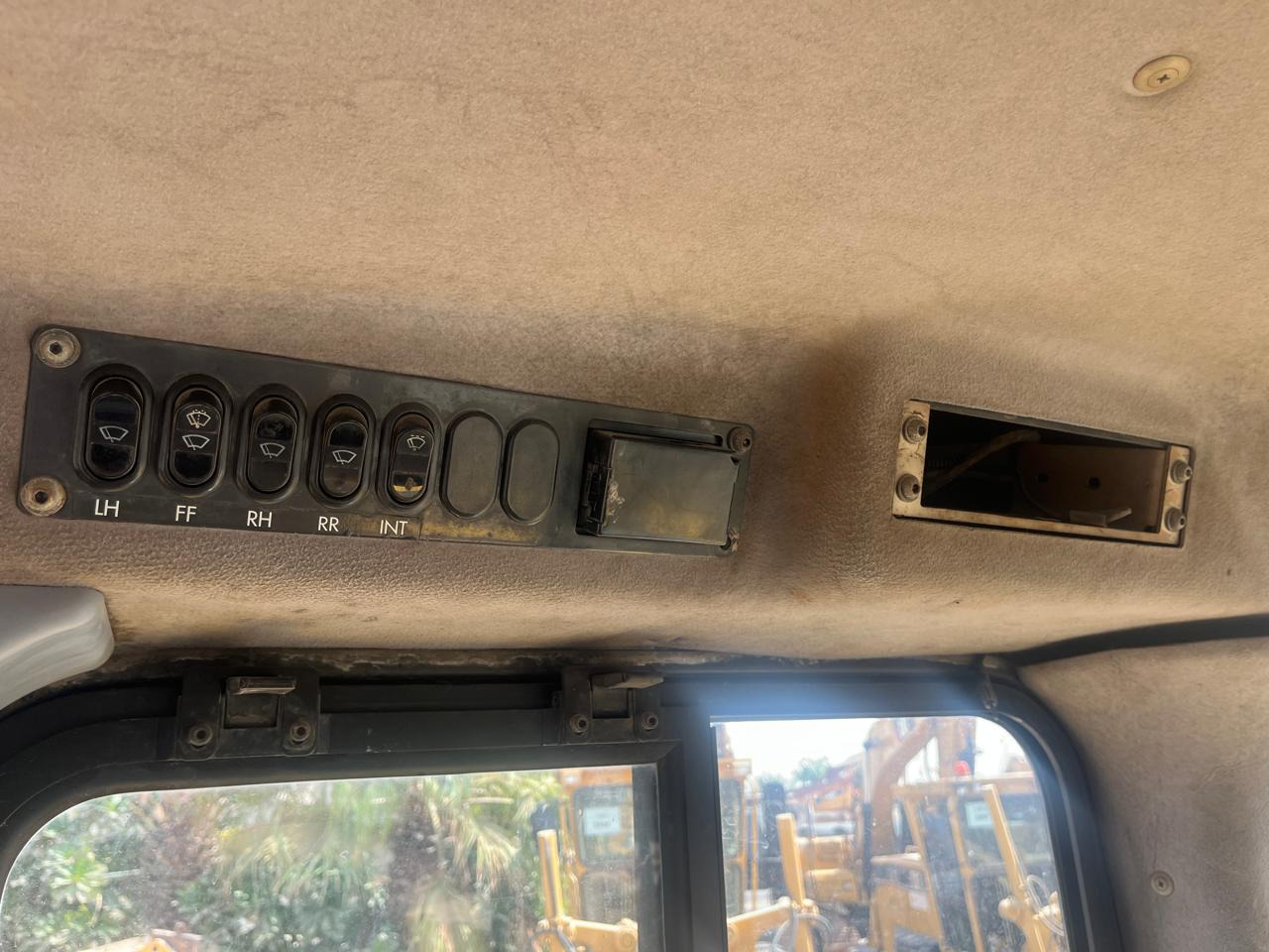 KOMATSU D155-A-6 - Bulldozer: photos 4 KOMATSU D155-A-6 - Bulldozer: photos 4