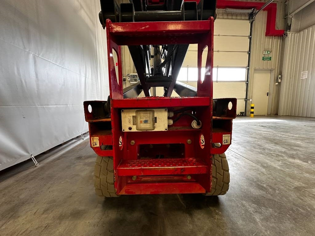 Magni ES 1008 E - Nacelle ciseaux: photos 3 Magni ES 1008 E - Nacelle ciseaux: photos 3