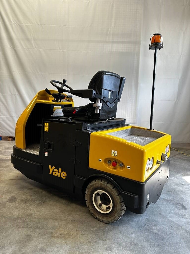 Yale MT70 - Chariot tracteur: photos 2 Yale MT70 - Chariot tracteur: photos 2