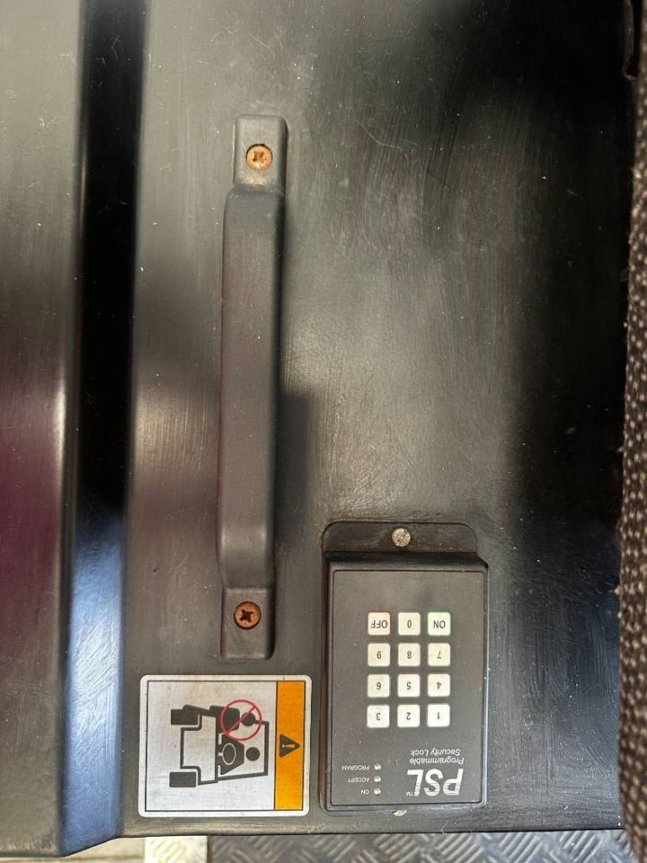 Yale MT70 - Chariot tracteur: photos 5 Yale MT70 - Chariot tracteur: photos 5