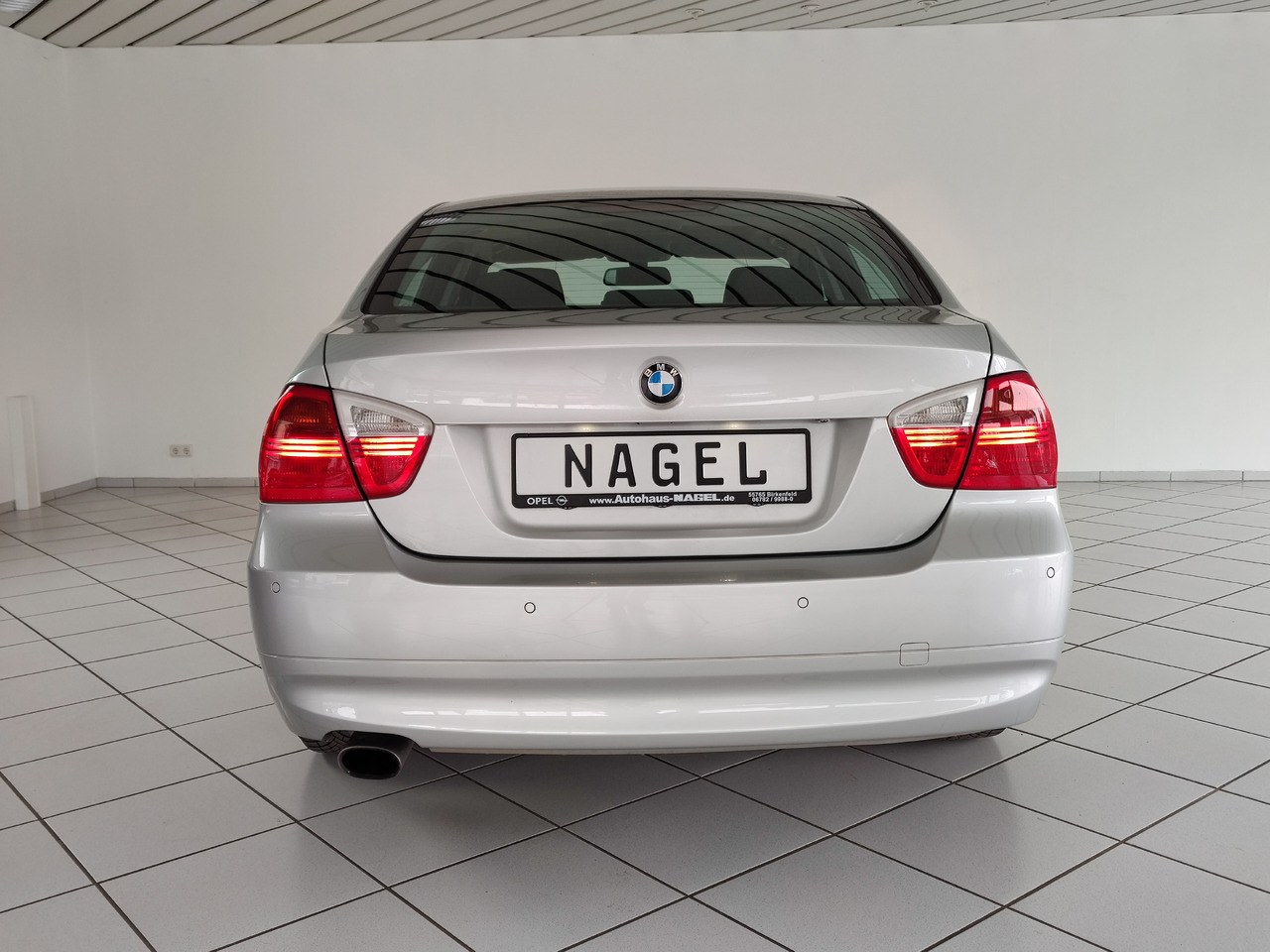 BMW 320i Audiosystem Professional, Automatik, PDC, Licht-Paket - Berline: photos 4 BMW 320i Audiosystem Professional, Automatik, PDC, Licht-Paket - Berline: photos 4