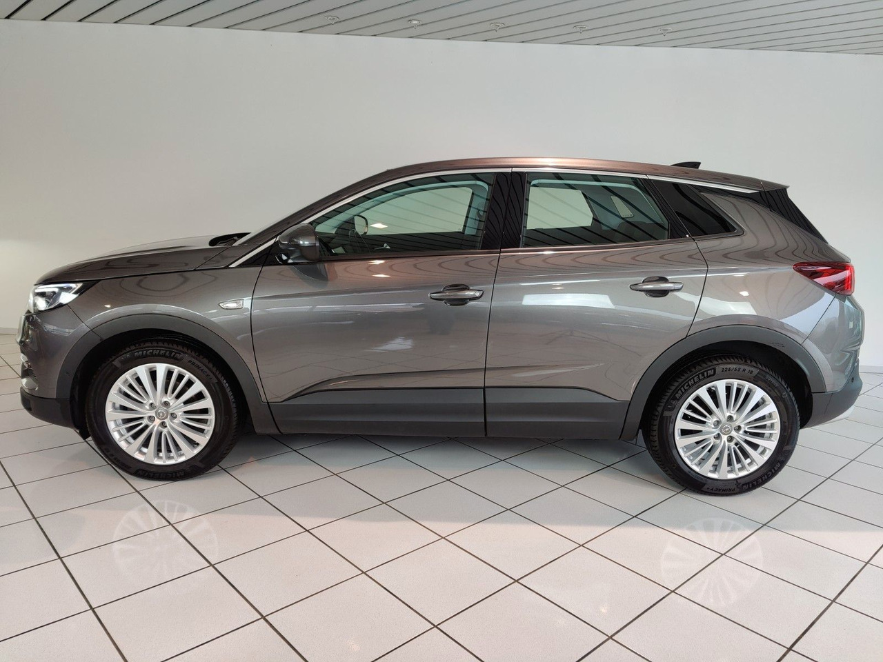 Opel Grandland X 1,2 Business Inno. Navi Leder PDC DAB LED - SUV: photos 5 Opel Grandland X 1,2 Business Inno. Navi Leder PDC DAB LED - SUV: photos 5