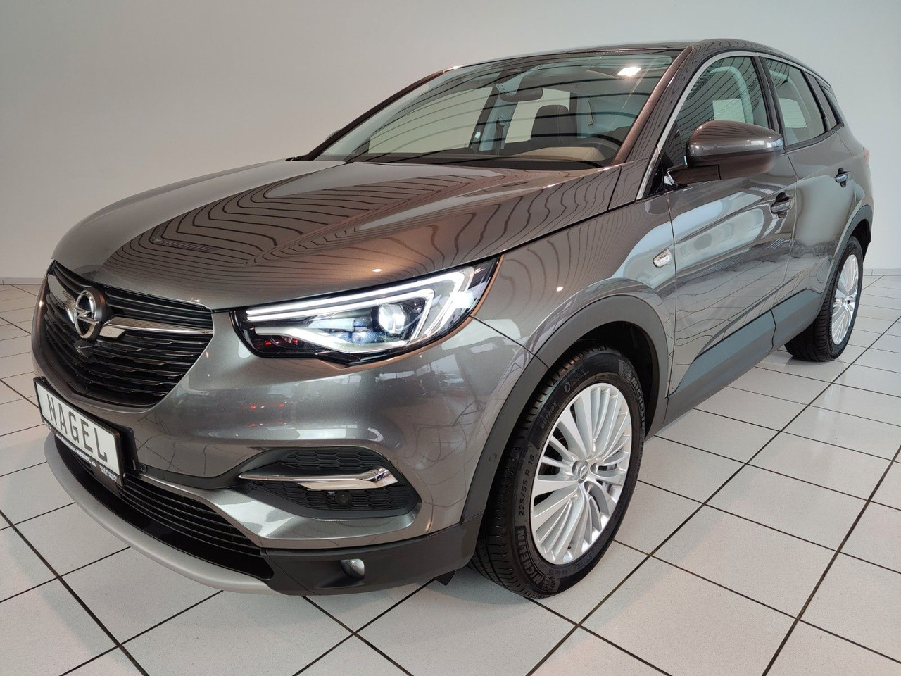Opel Grandland X 1,2 Business Inno. Navi Leder PDC DAB LED - SUV: photos 1 Opel Grandland X 1,2 Business Inno. Navi Leder PDC DAB LED - SUV: photos 1