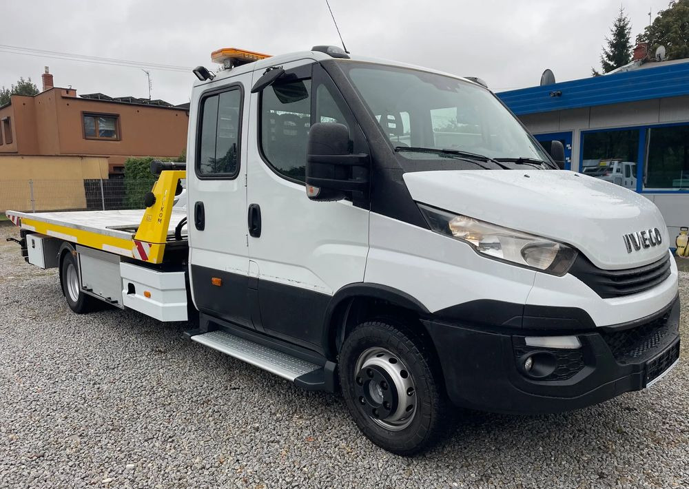 Iveco Daily 70C18 Pomoc drogowa Laweta 2017r - Remorqueuse: photos 3 Iveco Daily 70C18 Pomoc drogowa Laweta 2017r - Remorqueuse: photos 3