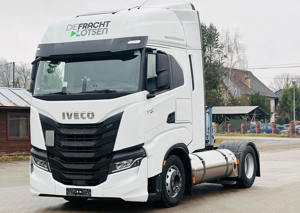 Iveco S-WAY 460 / RETARDER / - Tracteur routier: photos 2 Iveco S-WAY 460 / RETARDER / - Tracteur routier: photos 2