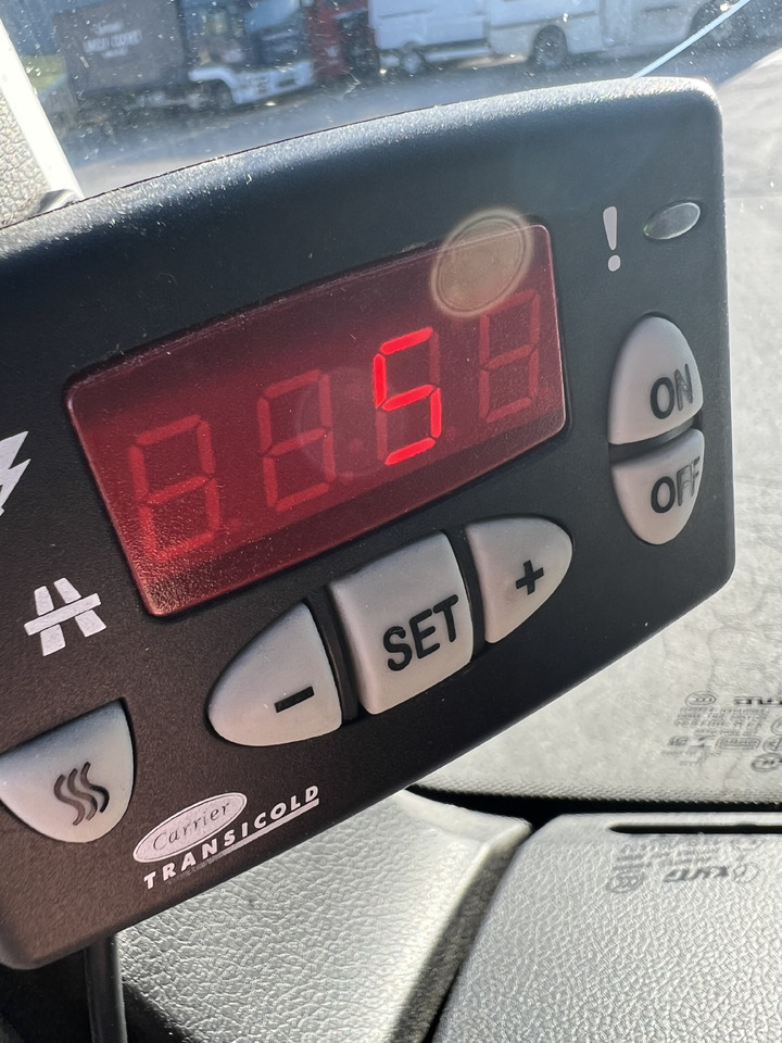 MAN TGL 8.220 4x2 - Camion frigorifique: photos 5 MAN TGL 8.220 4x2 - Camion frigorifique: photos 5