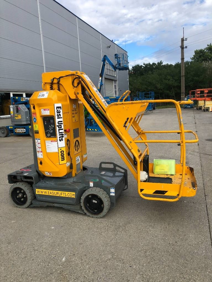 Haulotte Star 10 - Nacelle à mât vertical: photos 1 Haulotte Star 10 - Nacelle à mât vertical: photos 1