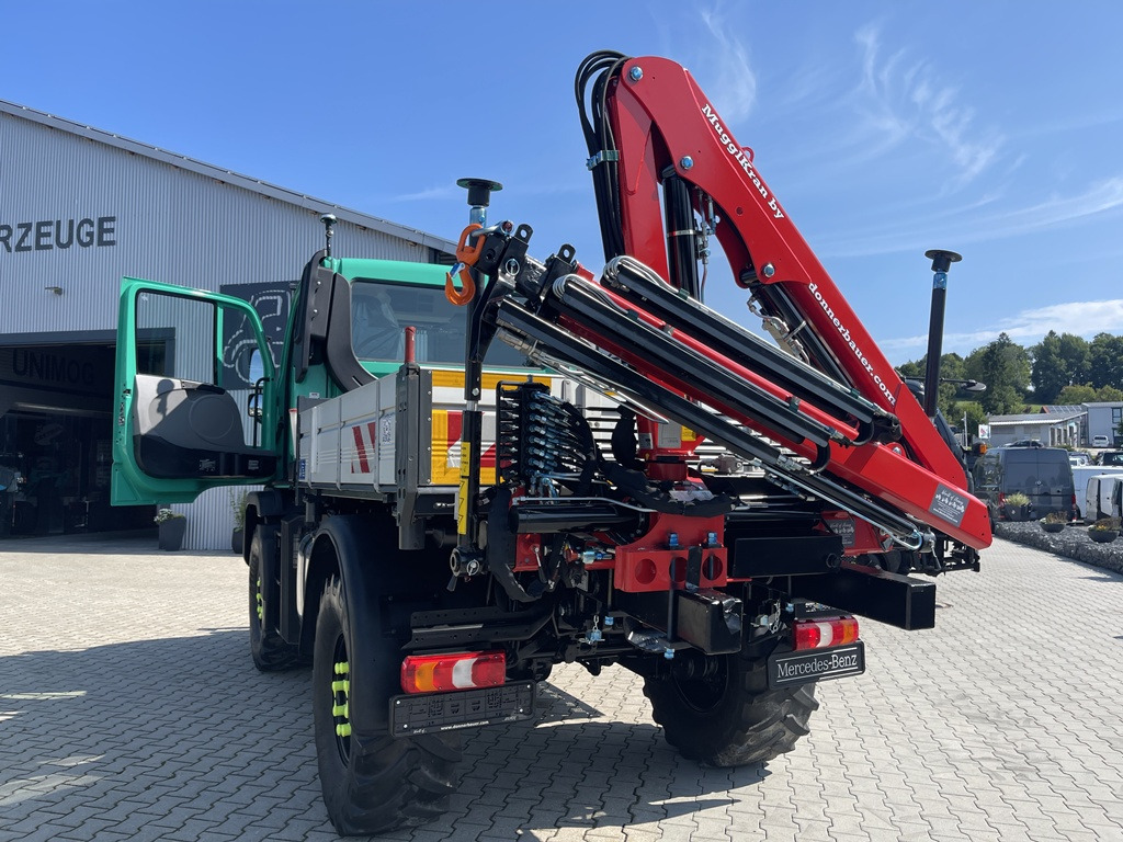 Camion grue pour transport de équipements lourds Unimog U318 - UHN mit Ladekran und Forstgreifer , Traumzustand: photos 27
