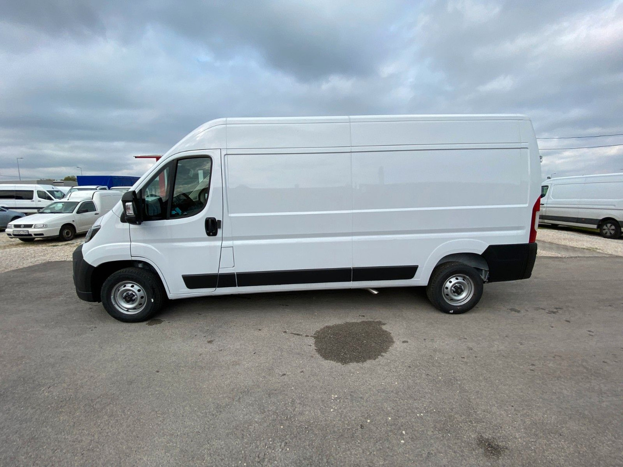 Citroën Jumper Kasten Hochraum 35 L3H2 BlueHDi 140 - Fourgon utilitaire: photos 3 Citroën Jumper Kasten Hochraum 35 L3H2 BlueHDi 140 - Fourgon utilitaire: photos 3