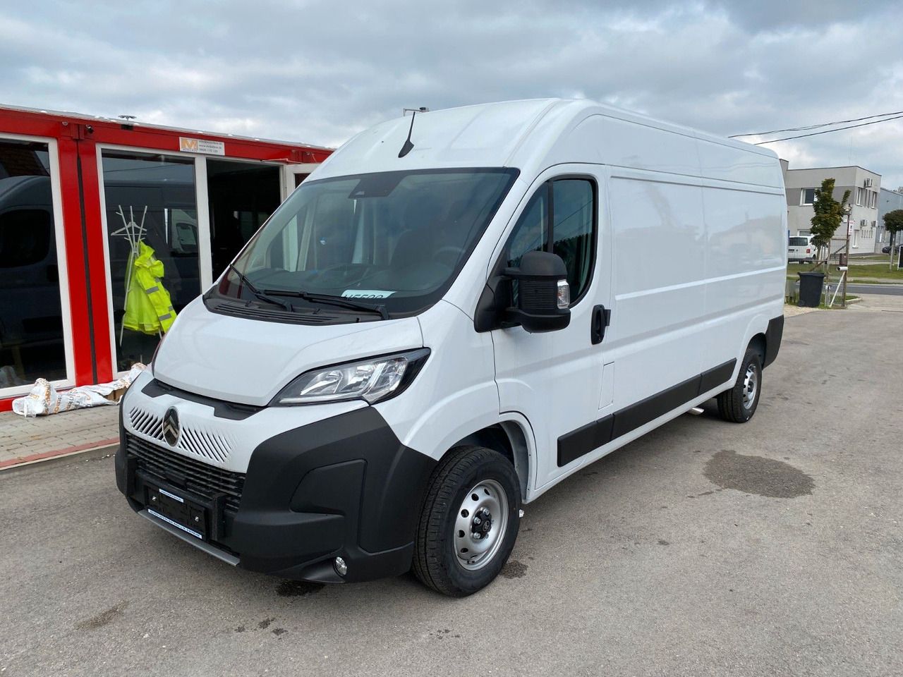 Citroën Jumper Kasten Hochraum 35 L3H2 BlueHDi 140 - Fourgon utilitaire: photos 1 Citroën Jumper Kasten Hochraum 35 L3H2 BlueHDi 140 - Fourgon utilitaire: photos 1