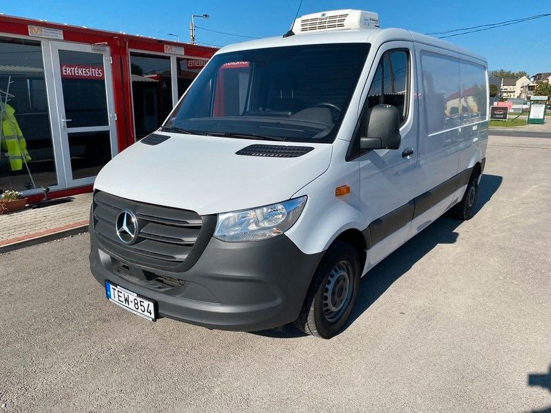 Mercedes-Benz Sprinter III Kasten FWD 211/215 CDI FWD L2 - Utilitaire frigorifique: photos 2 Mercedes-Benz Sprinter III Kasten FWD 211/215 CDI FWD L2 - Utilitaire frigorifique: photos 2