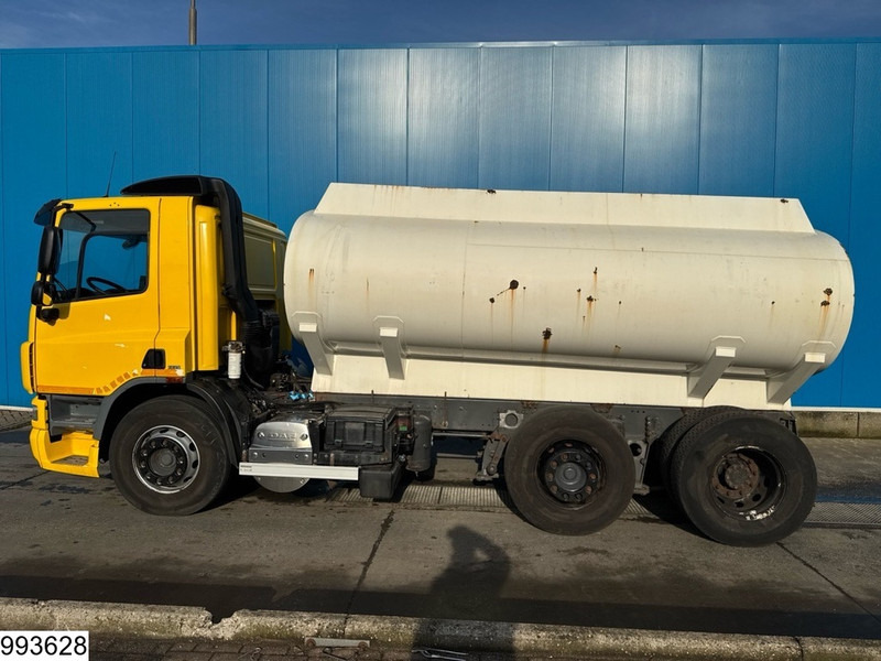 DAF 75 CF 250 EURO 5, Retarder, 12.000 liter - Camion citerne: photos 2 DAF 75 CF 250 EURO 5, Retarder, 12.000 liter - Camion citerne: photos 2