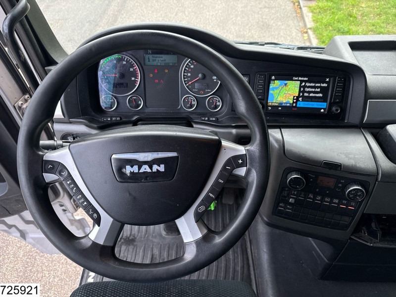 Camion à rideaux coulissants MAN TGX 26 480 6x2, EURO 6, Combi, Retarder, Dhollandia, 108,5m3: photos 11 Camion à rideaux coulissants MAN TGX 26 480 6x2, EURO 6, Combi, Retarder, Dhollandia, 108,5m3: photos 11