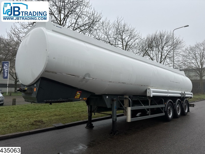 MERCERON Fuel 38.000 Liter, 7 Compartments - Semi-remorque citerne: photos 1 MERCERON Fuel 38.000 Liter, 7 Compartments - Semi-remorque citerne: photos 1