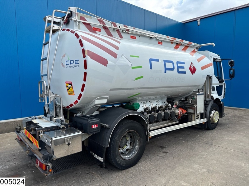 Renault Midlum 270 EURO 5, ADR, FUEL, 13.390 Liter, 4 Comp. - Camion citerne: photos 2 Renault Midlum 270 EURO 5, ADR, FUEL, 13.390 Liter, 4 Comp. - Camion citerne: photos 2