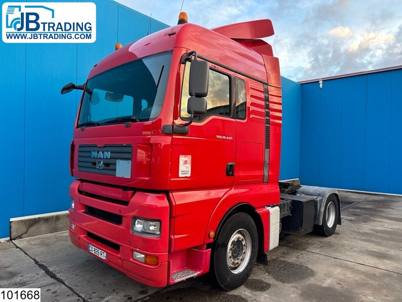 MAN TGA 18 440 EURO 4, Retarder, PTO, Hydraulic - Tracteur routier: photos 1 MAN TGA 18 440 EURO 4, Retarder, PTO, Hydraulic - Tracteur routier: photos 1