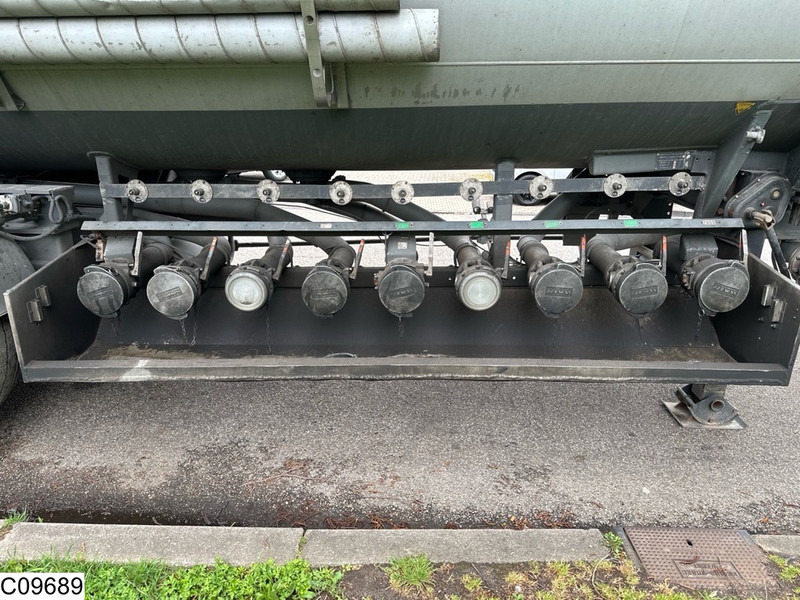 Semi-remorque citerne Trailor Fuel 39915 Liter, 9 Compartments: photos 13