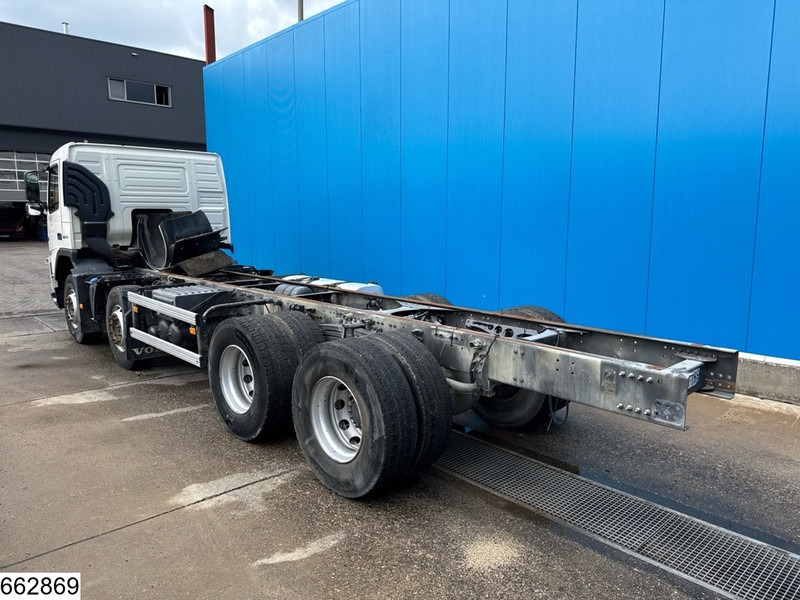 Volvo FM 410 8x4, EURO 5, PTO - Châssis cabine: photos 4 Volvo FM 410 8x4, EURO 5, PTO - Châssis cabine: photos 4