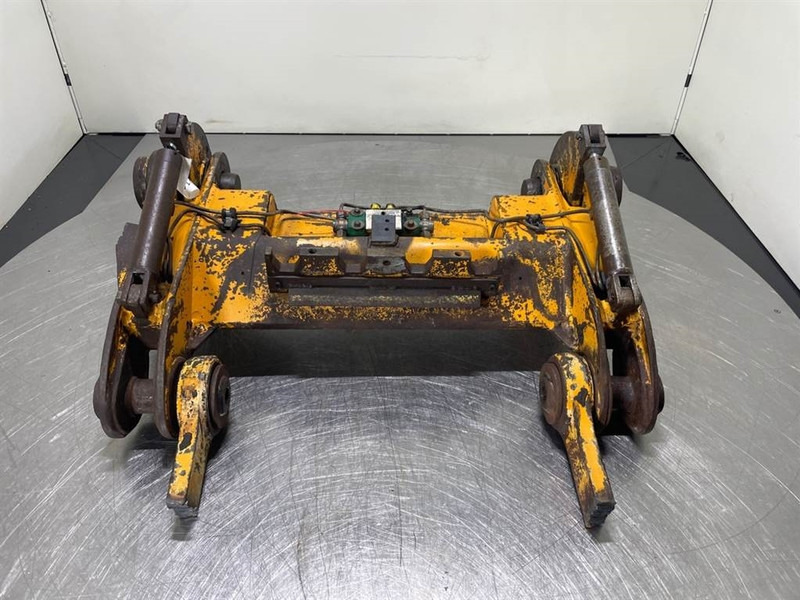 Ahlmann AZ10 - Quick coupler/Schnellwechsler/Snelwissel - Attache rapide pour Engins de chantier: photos 2 Ahlmann AZ10 - Quick coupler/Schnellwechsler/Snelwissel - Attache rapide pour Engins de chantier: photos 2