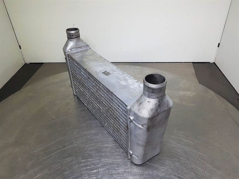 Case 621D-Denso MN127100-17712C-Cooler/Kühler/Koeler - Moteur pour Engins de chantier: photos 2 Case 621D-Denso MN127100-17712C-Cooler/Kühler/Koeler - Moteur pour Engins de chantier: photos 2