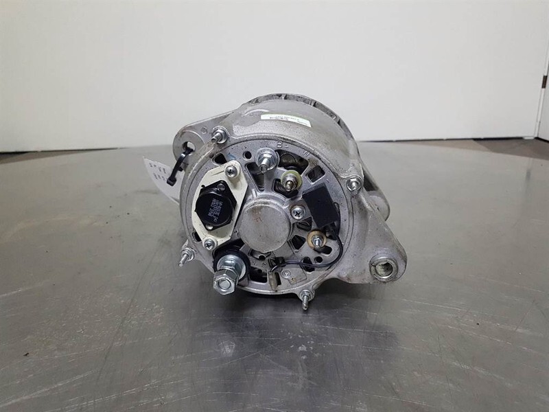 Case 921C-Cummins 0.120.468.136+-Alternator/Dynamo - Moteur pour Engins de chantier: photos 3 Case 921C-Cummins 0.120.468.136+-Alternator/Dynamo - Moteur pour Engins de chantier: photos 3