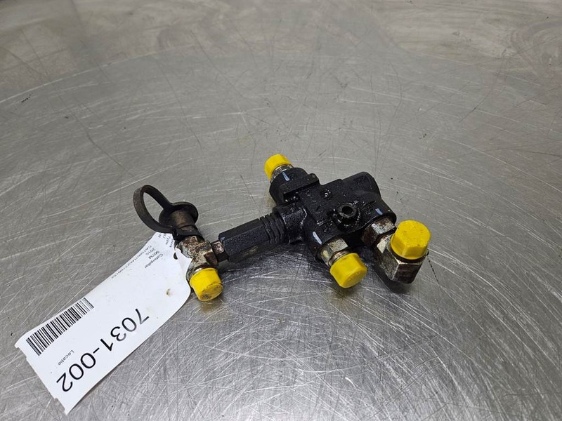 Cat 907M-449-1567-Priority valve/Prioritaetsventil - Hydraulique pour Engins de chantier: photos 1 Cat 907M-449-1567-Priority valve/Prioritaetsventil - Hydraulique pour Engins de chantier: photos 1