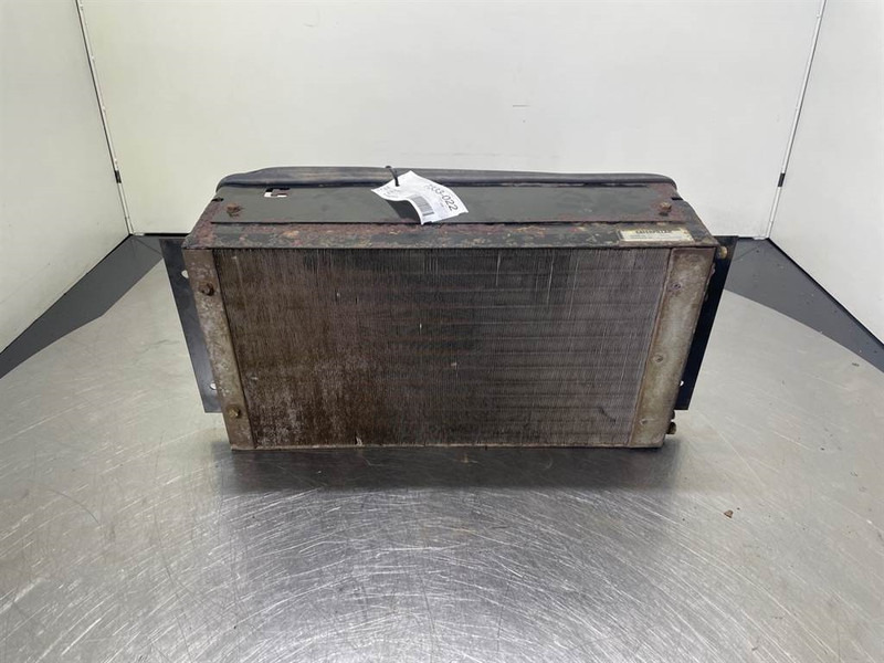 Cat 924G-199-7041-Airco condenser/Klimakondensator - Frame/ Châssis pour Engins de chantier: photos 2 Cat 924G-199-7041-Airco condenser/Klimakondensator - Frame/ Châssis pour Engins de chantier: photos 2