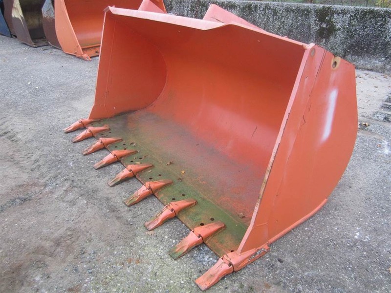 Doosan 2,50 mtr - Bucket/Schaufel/Dichte bak - Godet: photos 3 Doosan 2,50 mtr - Bucket/Schaufel/Dichte bak - Godet: photos 3