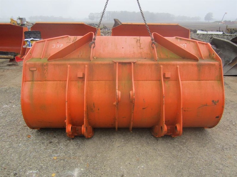 Doosan KC 10412 ES - 2,50 mtr - Bucket/Schaufel - Godet: photos 2 Doosan KC 10412 ES - 2,50 mtr - Bucket/Schaufel - Godet: photos 2
