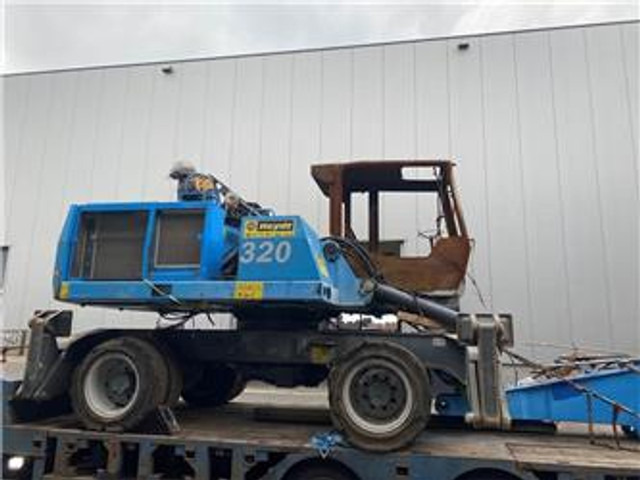 Fuchs MHL 320 (For parts) - Pelle de manutention: photos 1 Fuchs MHL 320 (For parts) - Pelle de manutention: photos 1