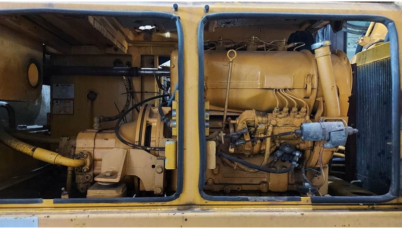 Furukawa W 725 LS (For parts) - Pelle sur pneus: photos 5 Furukawa W 725 LS (For parts) - Pelle sur pneus: photos 5