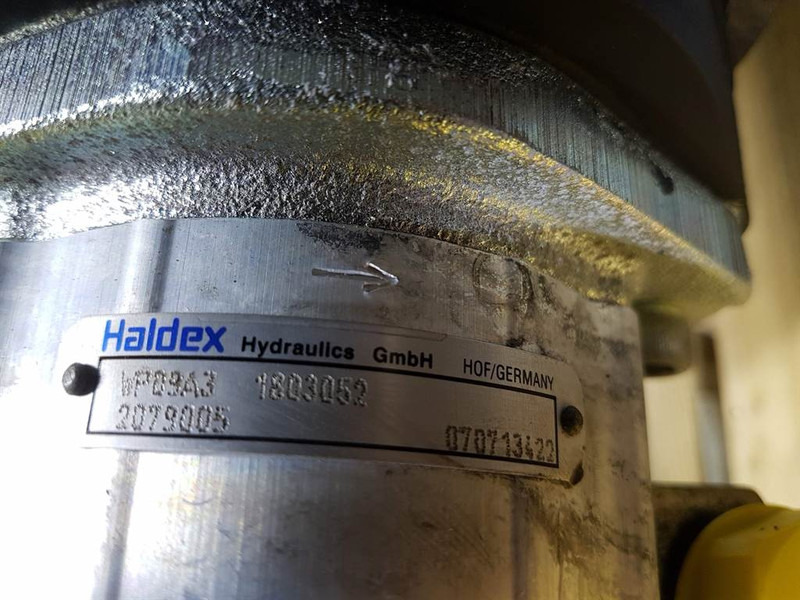 HALDEX WP09A3-1803052 - Vögele - 2079005 - Gearpump - Hydraulique pour Engins de chantier: photos 3 HALDEX WP09A3-1803052 - Vögele - 2079005 - Gearpump - Hydraulique pour Engins de chantier: photos 3