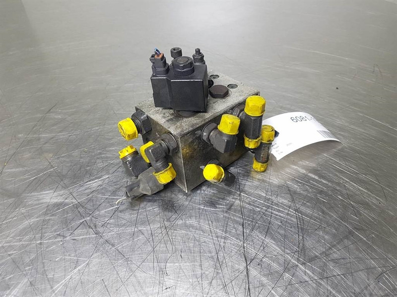 Hyundai HL 740 -7 - Valve/Ventile/Ventiel - Hydraulique: photos 3 Hyundai HL 740 -7 - Valve/Ventile/Ventiel - Hydraulique: photos 3