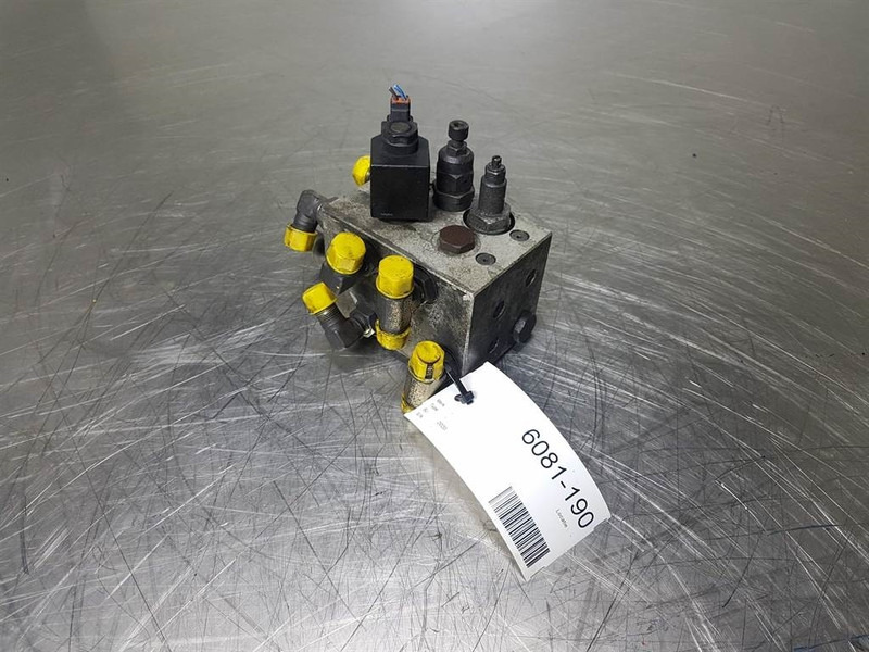 Hyundai HL 740 -7 - Valve/Ventile/Ventiel - Hydraulique: photos 1 Hyundai HL 740 -7 - Valve/Ventile/Ventiel - Hydraulique: photos 1