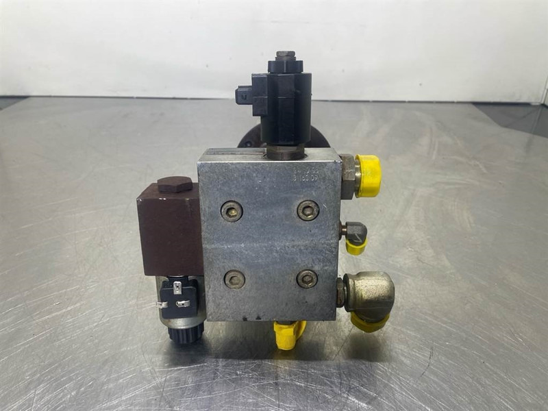 Hyundai HL757-7A-11LD-30700 / VAD0511111-Fan motor - Hydraulique pour Engins de chantier: photos 4 Hyundai HL757-7A-11LD-30700 / VAD0511111-Fan motor - Hydraulique pour Engins de chantier: photos 4